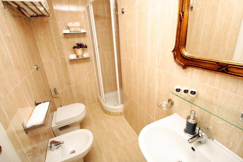 Camere Ondina ローマ 部屋 写真