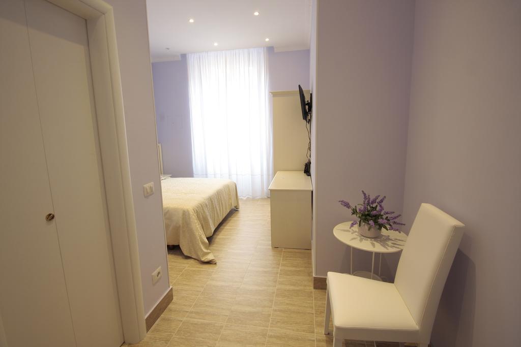 Camere Ondina ローマ 部屋 写真